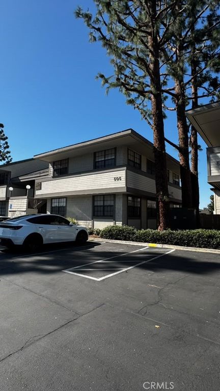 505 E 1st C, Tustin, CA 92780 — photo 2