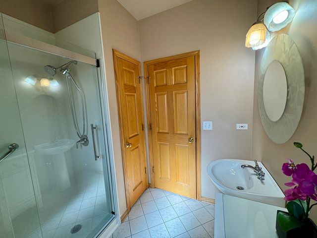 3541 N Pontiac Avenue, Chicago, IL 60634