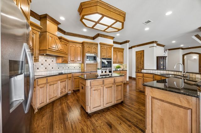 1505 Barton Creek Court, Lucas, TX 75002