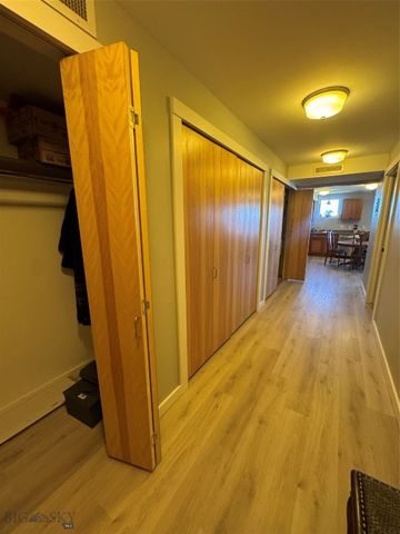 228 S Cottonwood Road 201, Bozeman, MT 59718