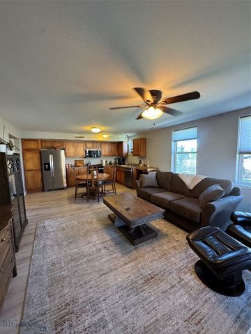 228 S Cottonwood Road 201, Bozeman, MT 59718