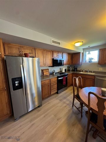 228 S Cottonwood Road 201, Bozeman, MT 59718