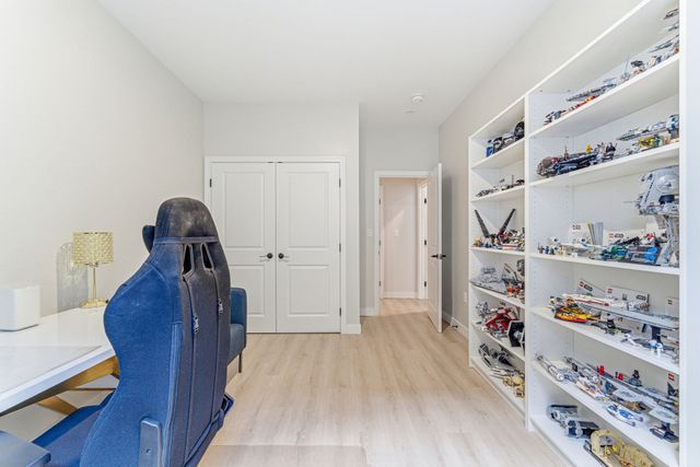 157 Chestnut 203, Chelsea, MA 02150