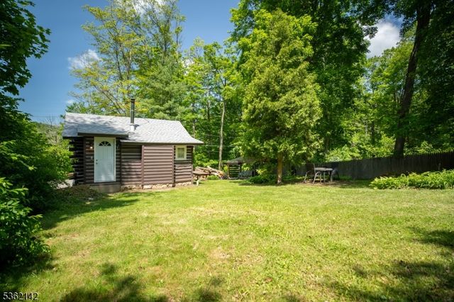 6 Alamoosook Rd, Vernon Twp., NJ 07422