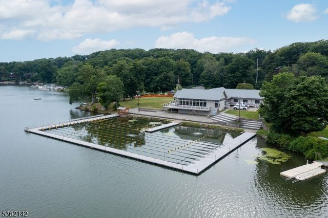 6 Alamoosook Rd, Vernon Twp., NJ 07422