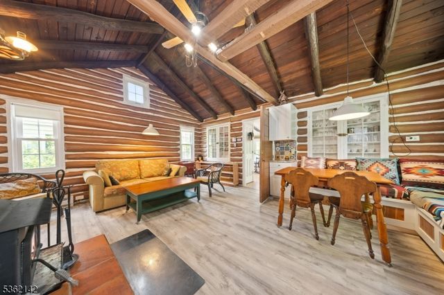6 Alamoosook Rd, Vernon Twp., NJ 07422