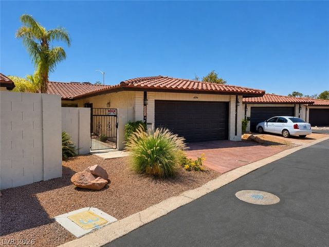 2521 Swan Lane, Las Vegas, NV 89121