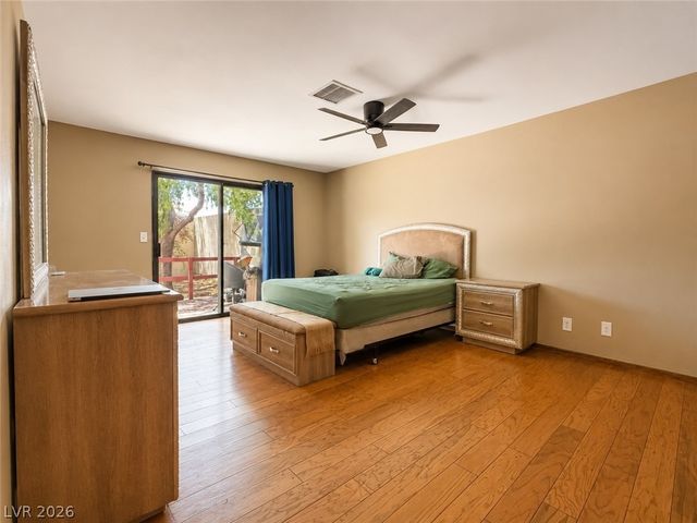 2521 Swan Lane, Las Vegas, NV 89121