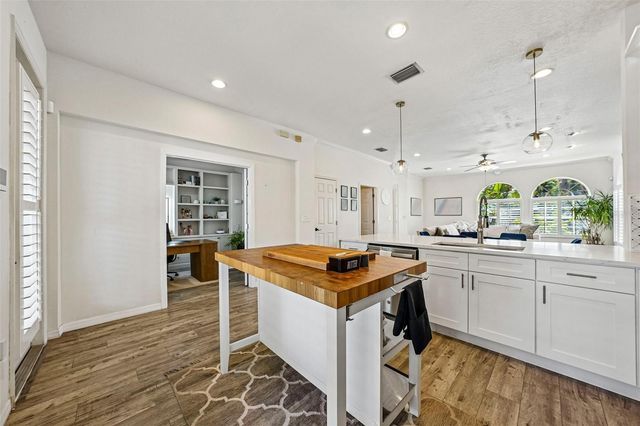 2616 11TH STREET N, St Petersburg, FL 33704