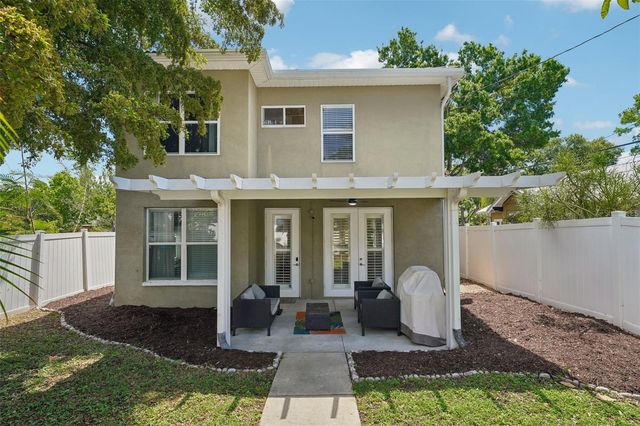 2616 11TH STREET N, St Petersburg, FL 33704