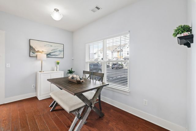 210 W Mill Dr, Nashville, TN 37209