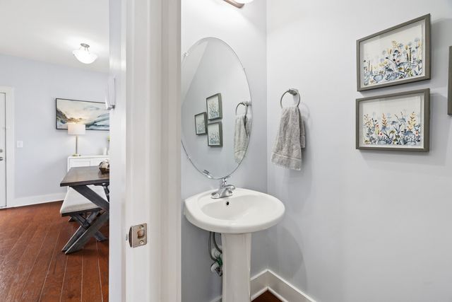 210 W Mill Dr, Nashville, TN 37209