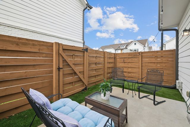 210 W Mill Dr, Nashville, TN 37209