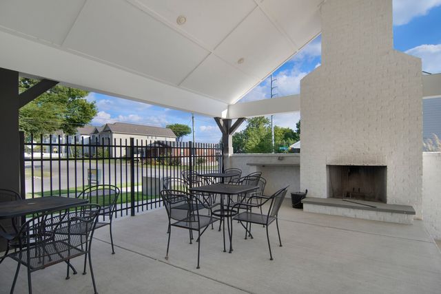 210 W Mill Dr, Nashville, TN 37209