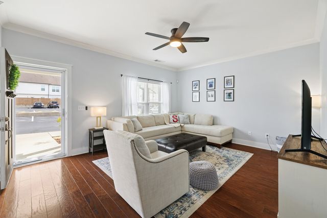 210 W Mill Dr, Nashville, TN 37209