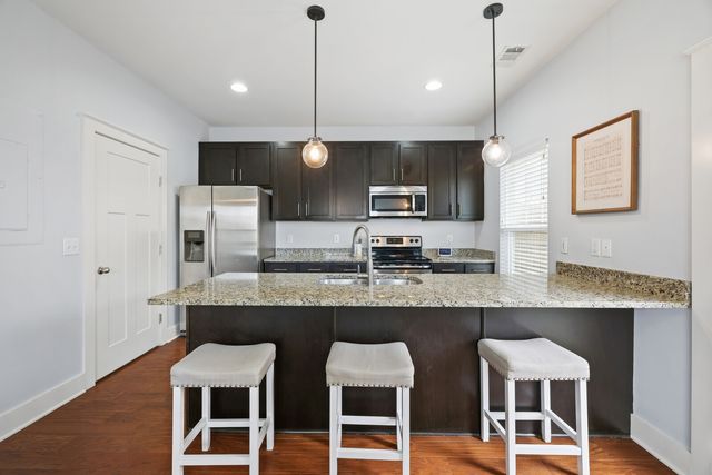 210 W Mill Dr, Nashville, TN 37209