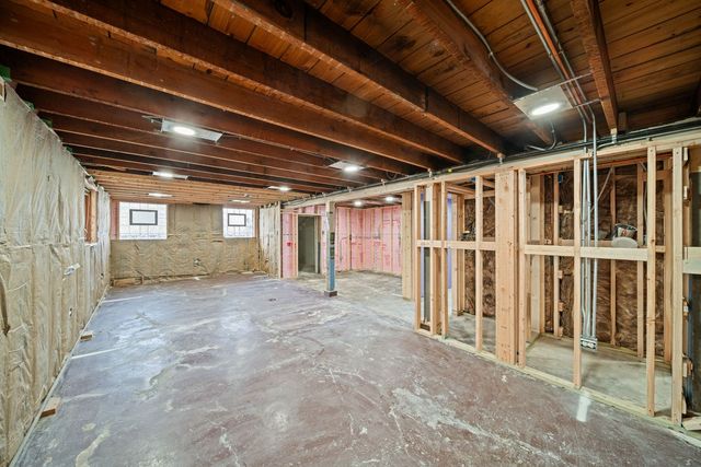 4345 N Marmora Avenue, Chicago, IL 60634