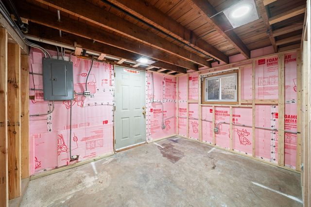 4345 N Marmora Avenue, Chicago, IL 60634