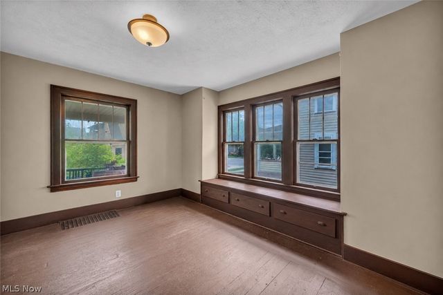 1722 Washington Avenue, Lorain, OH 44052