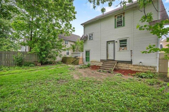 1722 Washington Avenue, Lorain, OH 44052