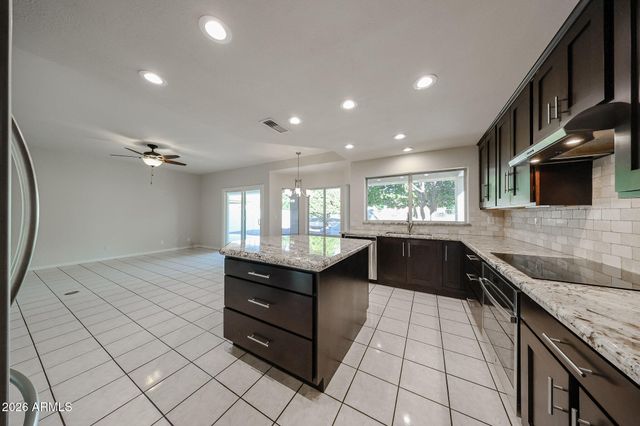 21699 N 61ST Avenue, Glendale, AZ 85308