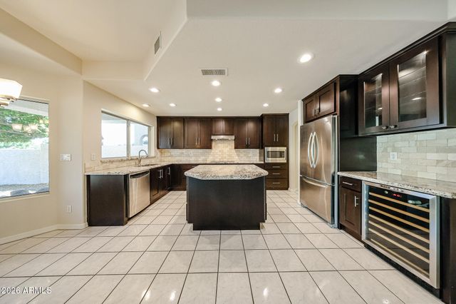 21699 N 61ST Avenue, Glendale, AZ 85308