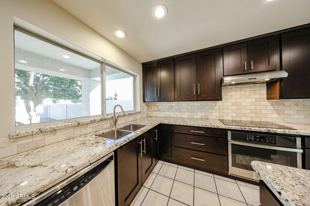 21699 N 61ST Avenue, Glendale, AZ 85308