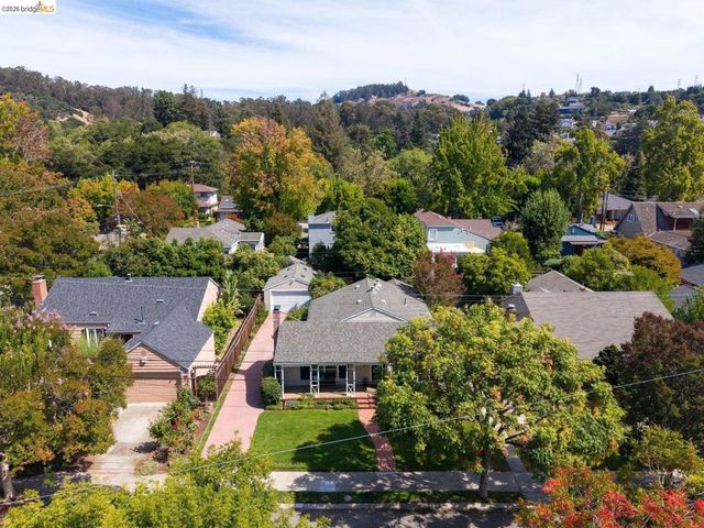 307 Covington St, Oakland, CA 94605