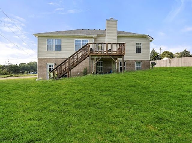 231 Harold Dr, Clarksville, TN 37040