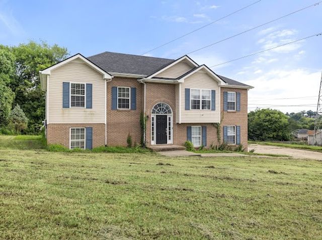 231 Harold Dr, Clarksville, TN 37040