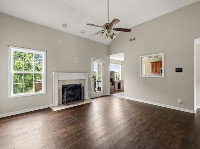 231 Harold Dr, Clarksville, TN 37040
