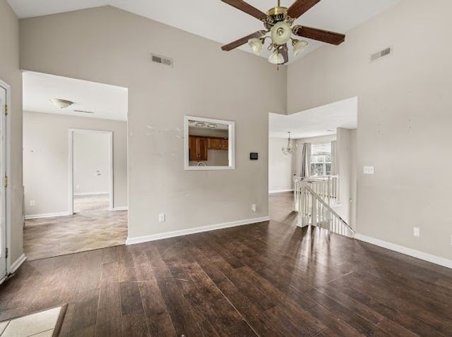 231 Harold Dr, Clarksville, TN 37040