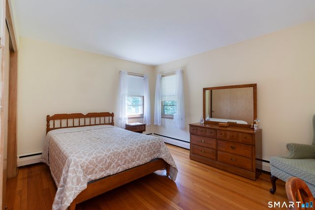 14 Rice Road, Woodbridge, CT 06525
