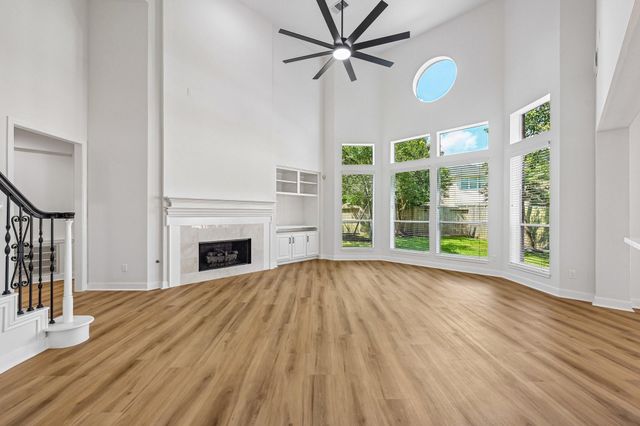 4607 Jade Green Court, Houston, TX 77059