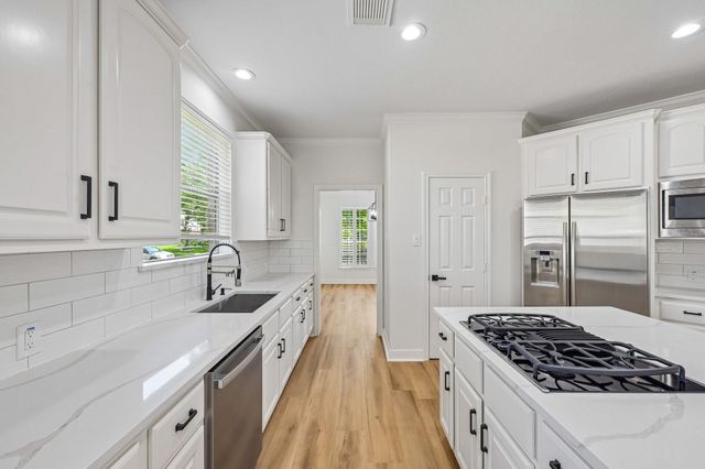 4607 Jade Green Court, Houston, TX 77059