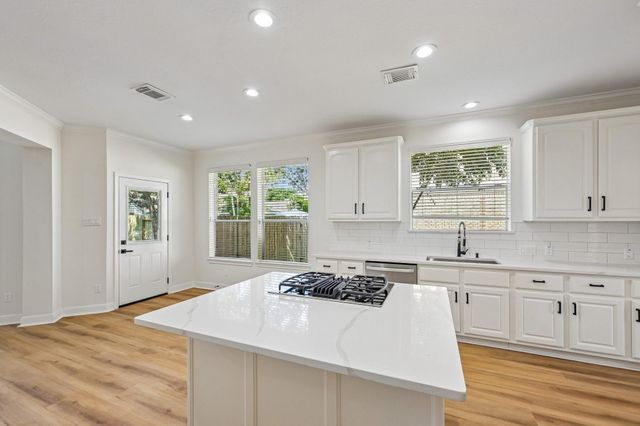 4607 Jade Green Court, Houston, TX 77059