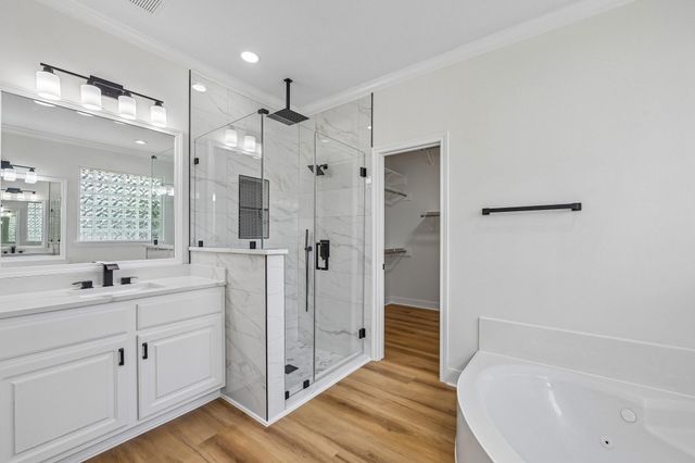 4607 Jade Green Court, Houston, TX 77059