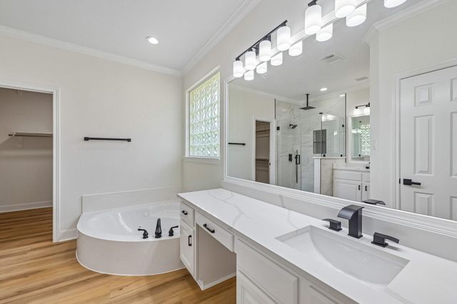 4607 Jade Green Court, Houston, TX 77059