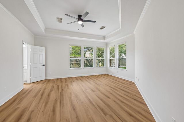 4607 Jade Green Court, Houston, TX 77059
