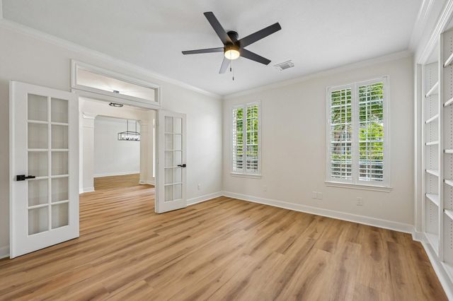 4607 Jade Green Court, Houston, TX 77059
