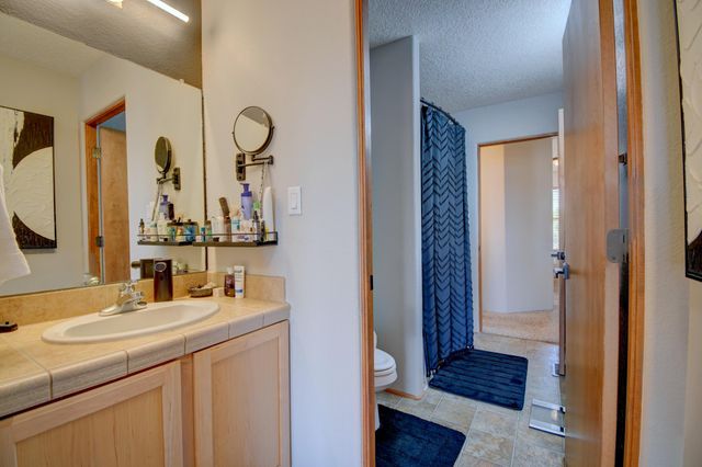 10039 Vista Cantera Lane NW, Albuquerque, NM 87114