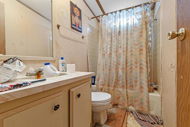 65 Jerusalem Road SE, Bremen, OH 43107