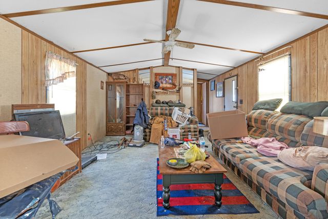 65 Jerusalem Road SE, Bremen, OH 43107