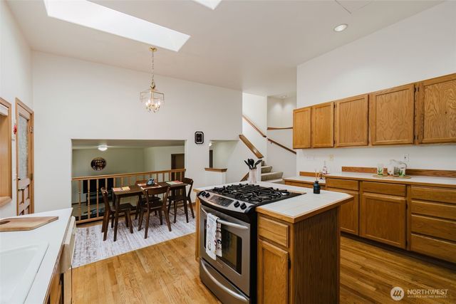 12218 Crossridge Avenue NW, Silverdale, WA 98383