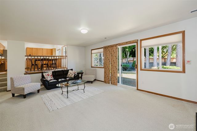 12218 Crossridge Avenue NW, Silverdale, WA 98383
