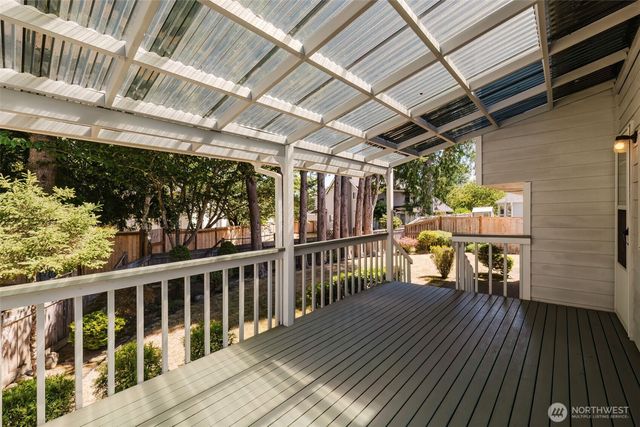 12218 Crossridge Avenue NW, Silverdale, WA 98383
