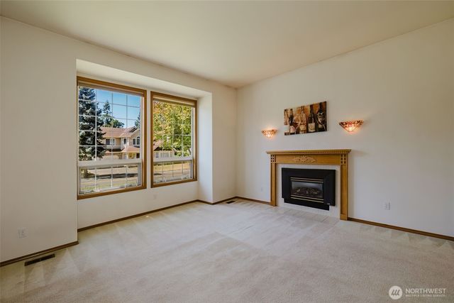 12218 Crossridge Avenue NW, Silverdale, WA 98383