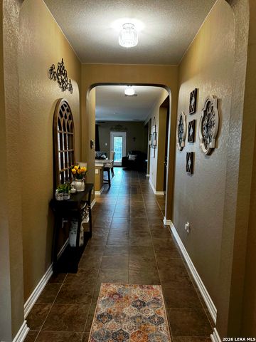 114 Colonial Bluff, Universal City, TX 78148