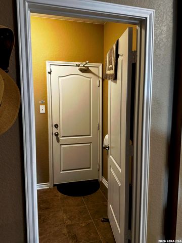 114 Colonial Bluff, Universal City, TX 78148