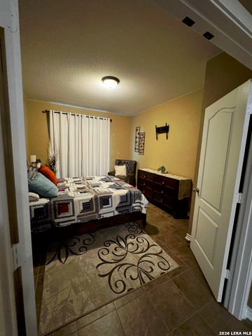 114 Colonial Bluff, Universal City, TX 78148